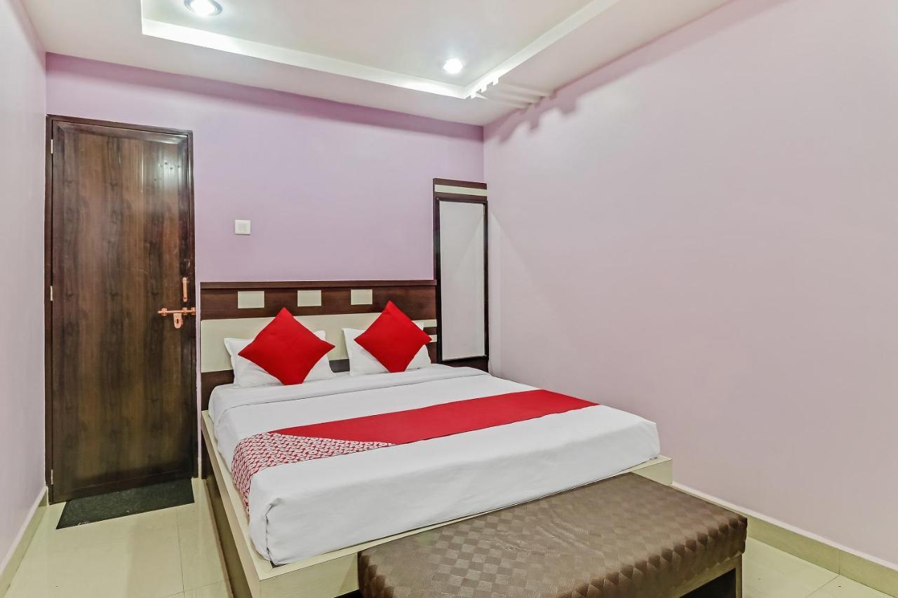 Super Hotel O Royal Raj Nandgaon Bagian luar foto