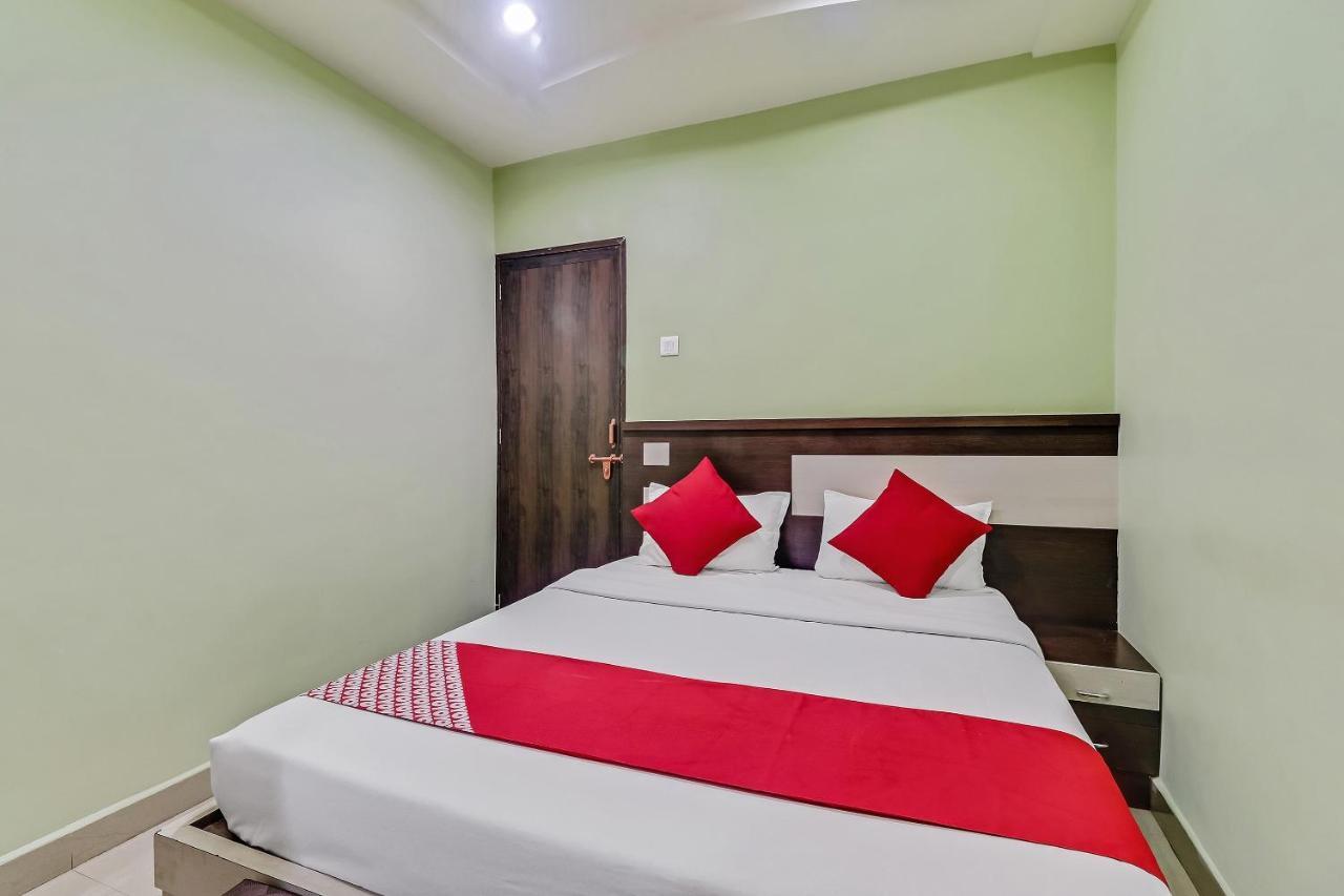 Super Hotel O Royal Raj Nandgaon Bagian luar foto